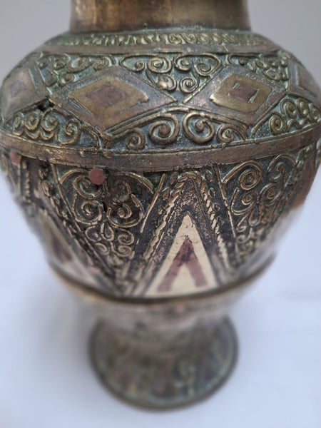 Antique bronze urn with copper inlay, South East Asian Carousel 7