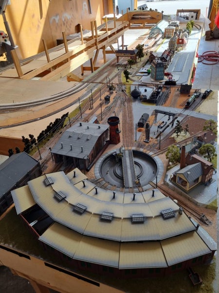 Large Model Train Set - A Hobbyists Dream63909129410306110