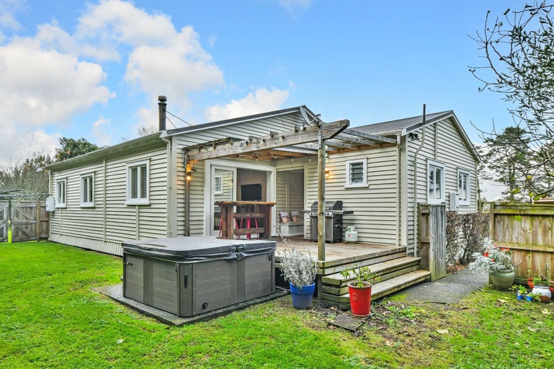 Image 1 of 10