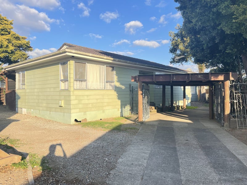 Image 1 of 18