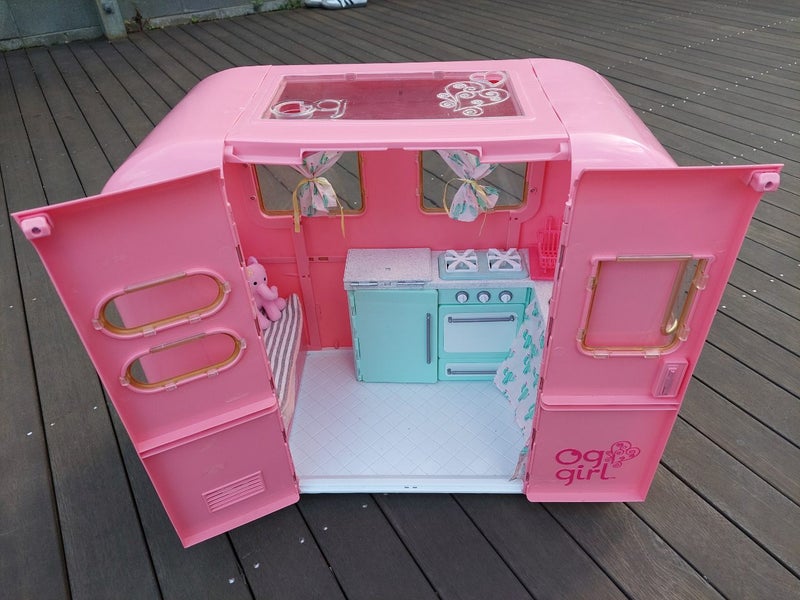 Our Generation Camper Caravan Carousel 1
