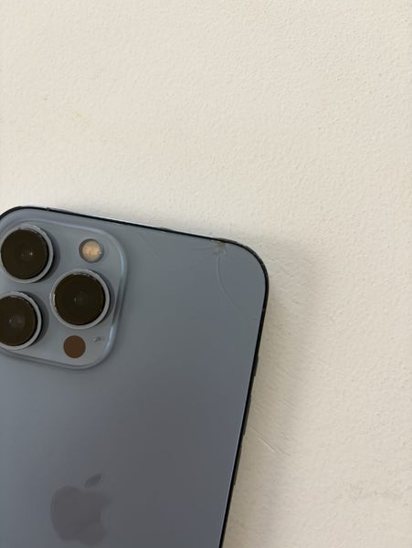 iPhone 13 Pro Max63910550261891112