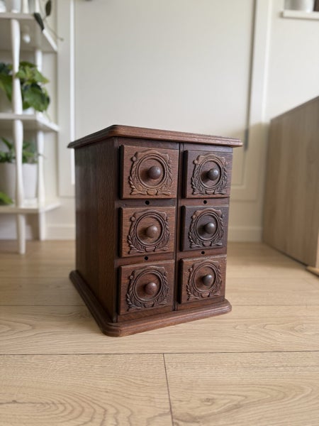 VINTAGE SINGER DRAWERS Carousel 1