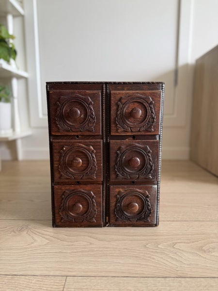 VINTAGE SINGER DRAWERS Carousel 2