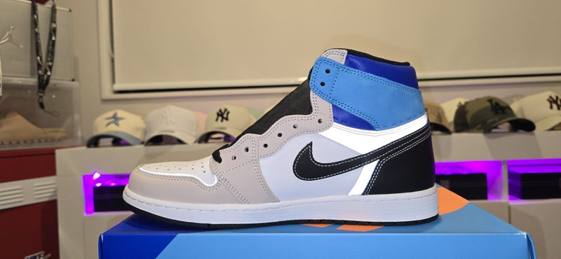 Jordan 1 High OG Prototype Size 12 DS Brand New Carousel 2
