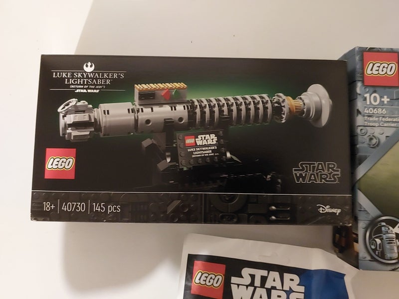 LEGO STAR WARS LUKE'S LIGHTSABER 40730 (N.I.S.B)+ MAY 4TH GWP - AfterPay63911525310338111