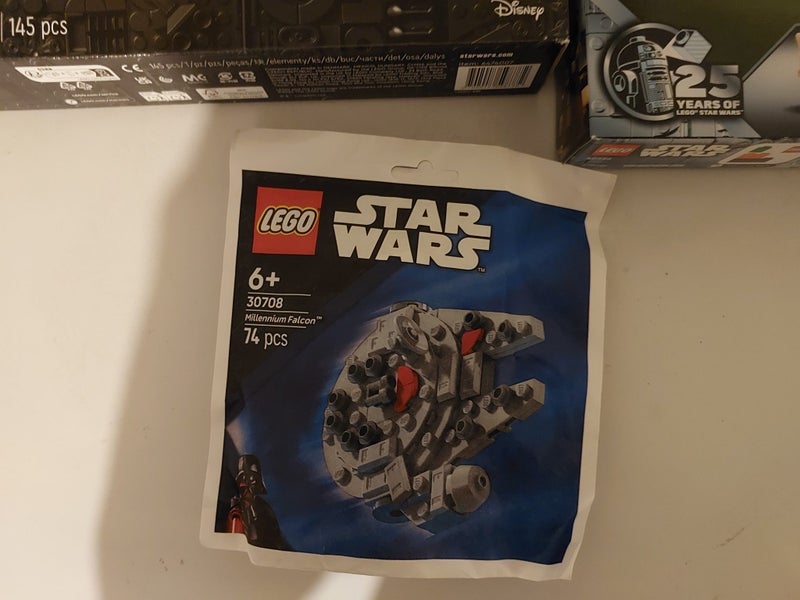 LEGO STAR WARS LUKE'S LIGHTSABER 40730 (N.I.S.B)+ MAY 4TH GWP - AfterPay63911525310338113
