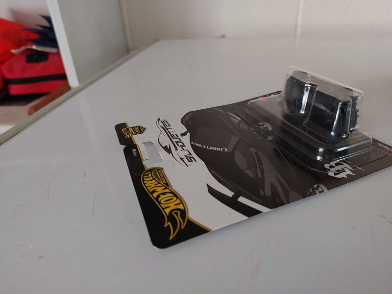HOT WHEELS SILHOUETTES LB - WORKS MCLAREN 720S *CHASE* Carousel 4