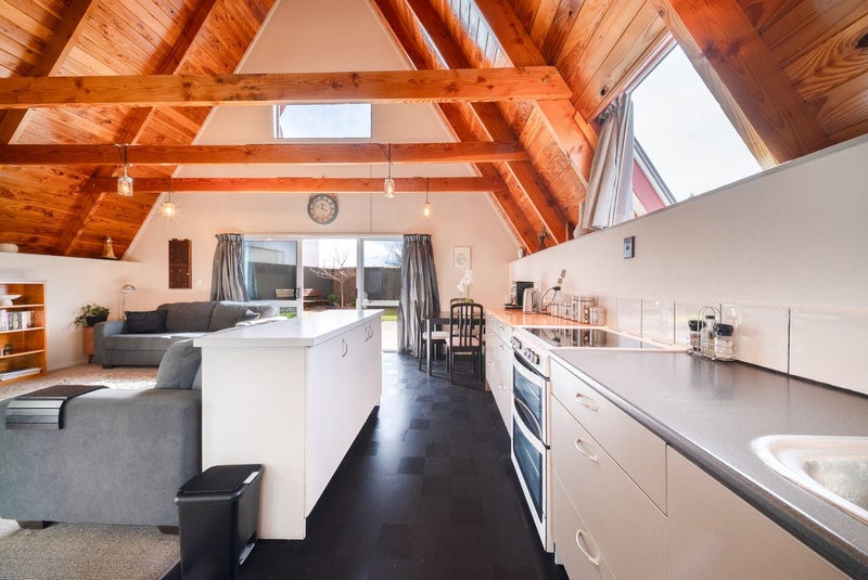 Central, Easy, Turnkey63917579403905114