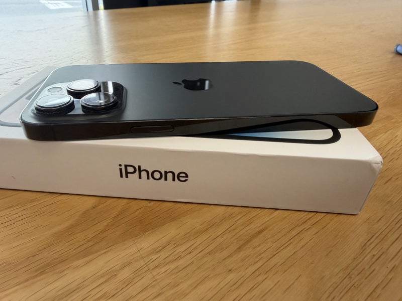 iPhone 14 Pro Max 512GB – Space Black – Excellent Condition + Box & Case63917987105410110
