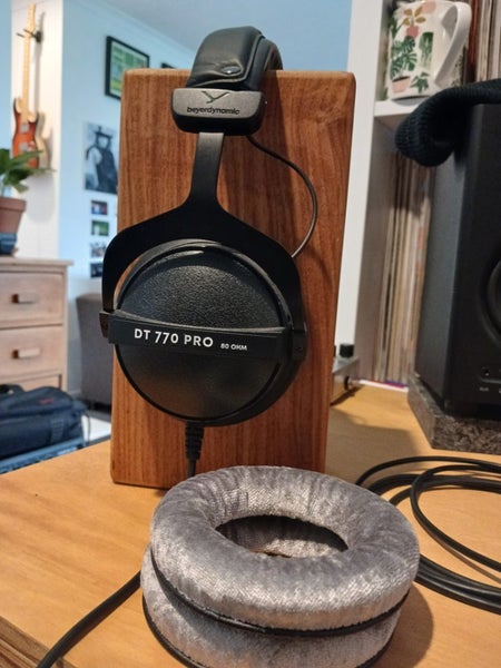 Beyerdynamic DT 770 Pro 80 Ohm Headphones Carousel 1