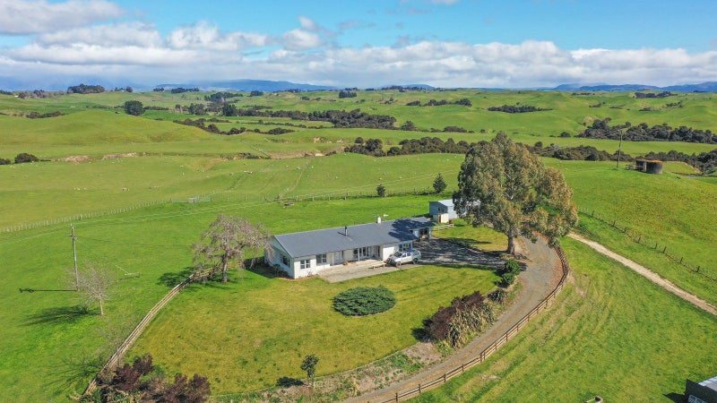 Quality finishing land with subdivision potential63918680385537111