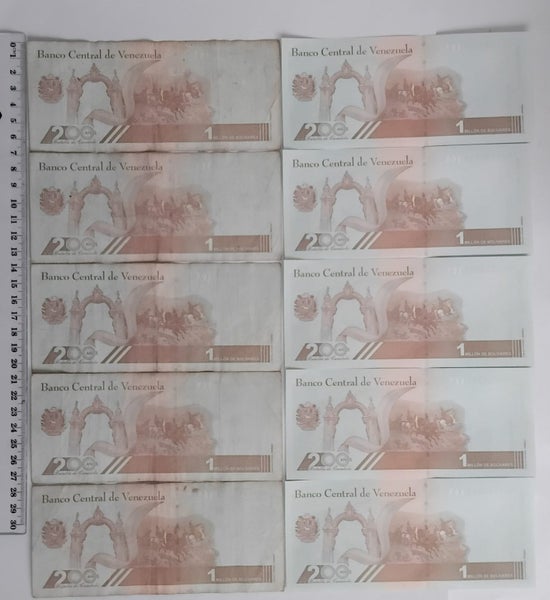 10 x 1 million bolivares soberano banknotes from Venezuela Carousel 2