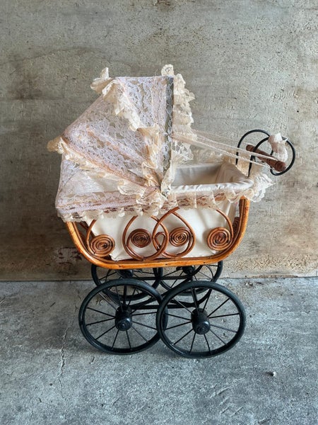 Dolls Pram Antique Victorian Style - Small Size Carousel 1