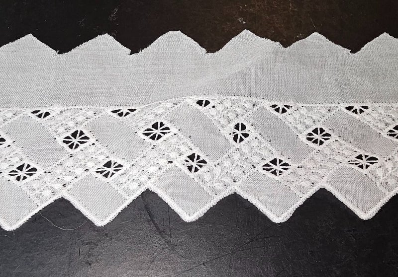 80cm beautiful embroidered white cotton trim Carousel 1