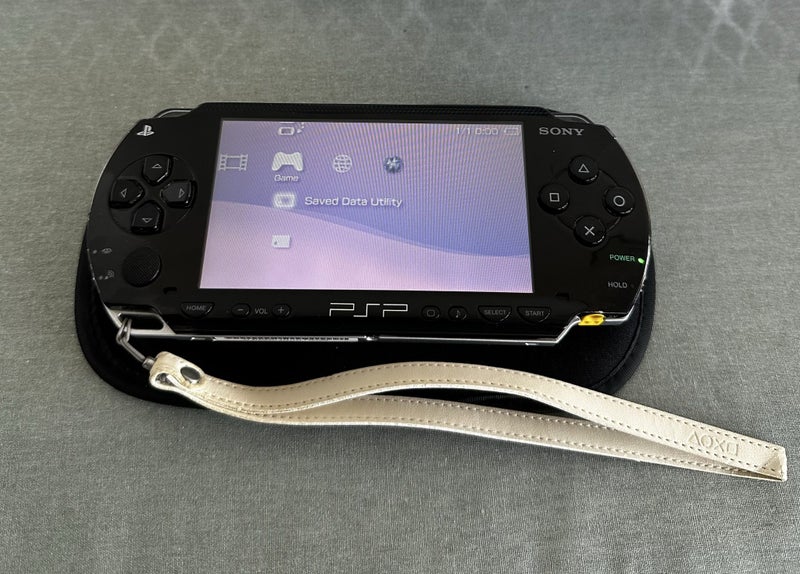 PSP 1000 – Piano Black Value Pack | 64GB | Fully Set Up Carousel 2