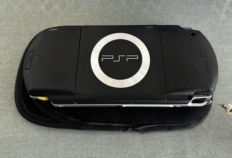 PSP 1000 – Piano Black Value Pack | 64GB | Fully Set Up Carousel 3