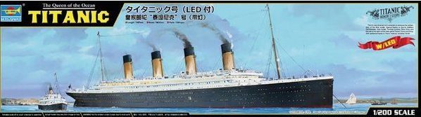 Trumpeter 1/200 RMS Titanic with LED Lighting Luxury Liner Model Kit 0371964463312061955110