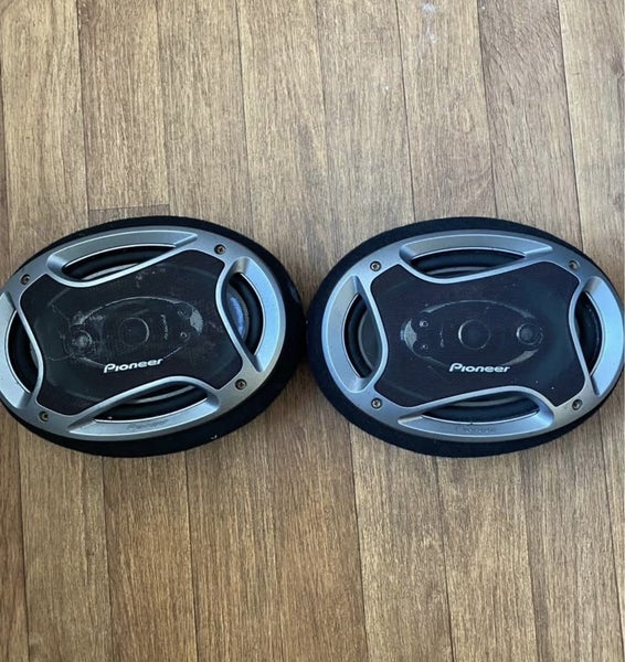 Pioneer 6x9 Speaker Carousel 1