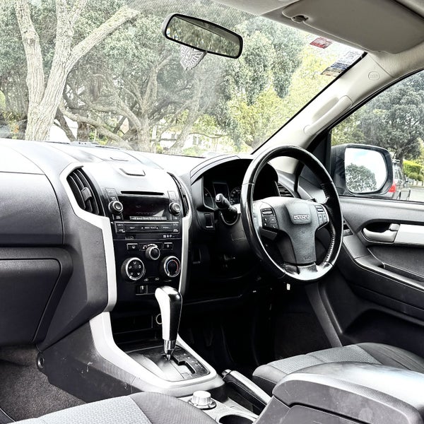 2015 Isuzu D MAX 3.0 Ls Space 4Wd 6AT63922417143937112