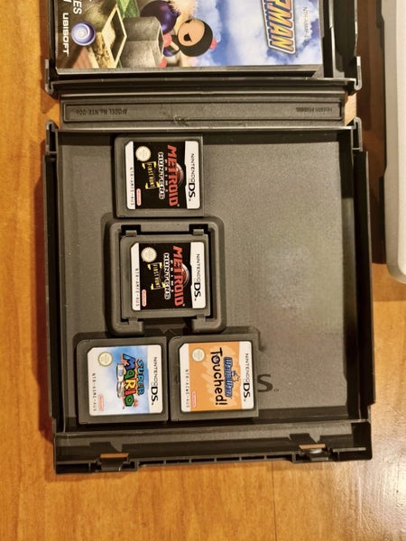 Nintendo DS + 3 Games Carousel 2