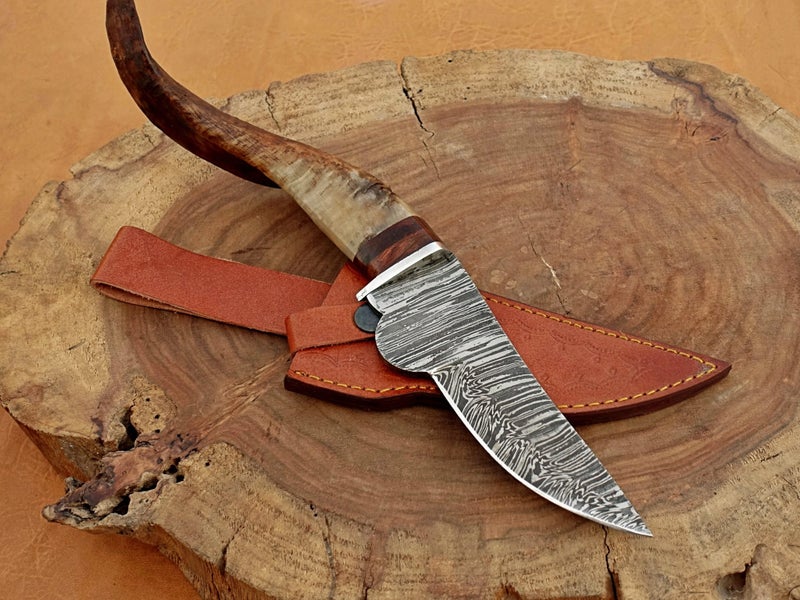 Hand Made Collector Antique Ram Horn handle Damascus Steel Bowie Knife Carousel 2