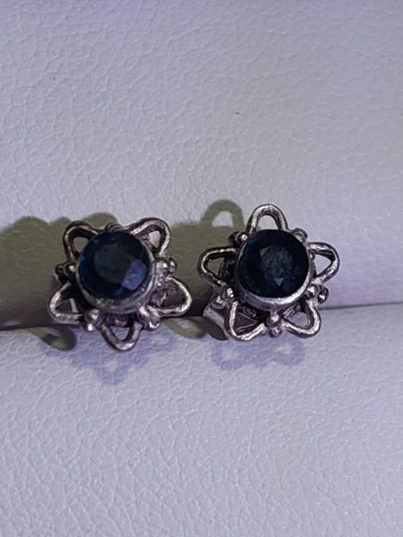 Gorgeous vintage sterling silver genuine sapphire earrings Carousel 2