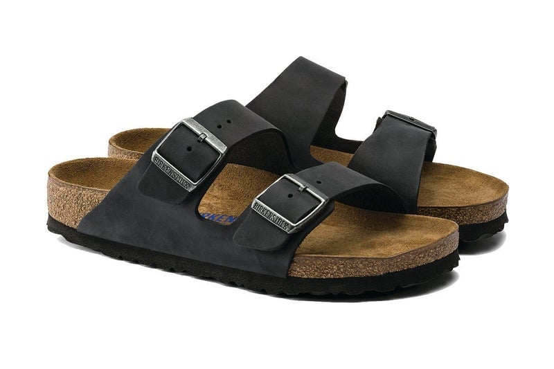 Birkenstock Unisex Arizona Oiled Leather Sandal (Black) Carousel 2