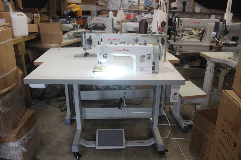 INDUSTRIAL WALKING FOOT TOP FEED SEWING MACHINE Carousel 1
