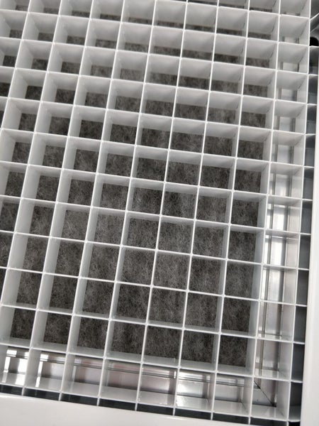 HYVENT Hinged Filter Grille 548SQ neck Carousel 4