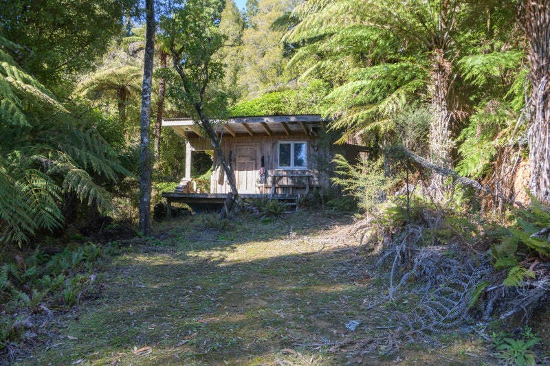 Image 2 of 20