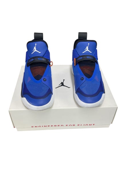 NIKE AIR JORDAN 33 SE HYPER ROYAL CD9560-401 Carousel 1