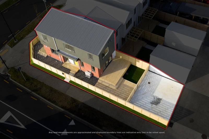 Image 2 of 32