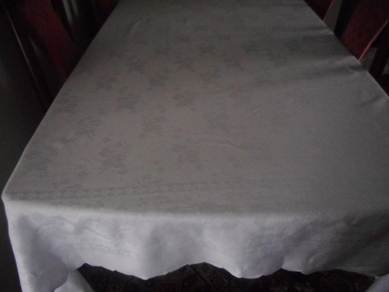 very large white patterned scalloped edged damask linen tablecloth Carousel 2