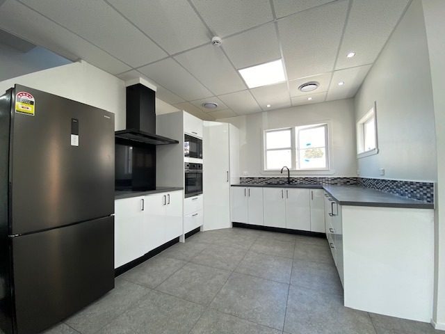 Image 1 of 9