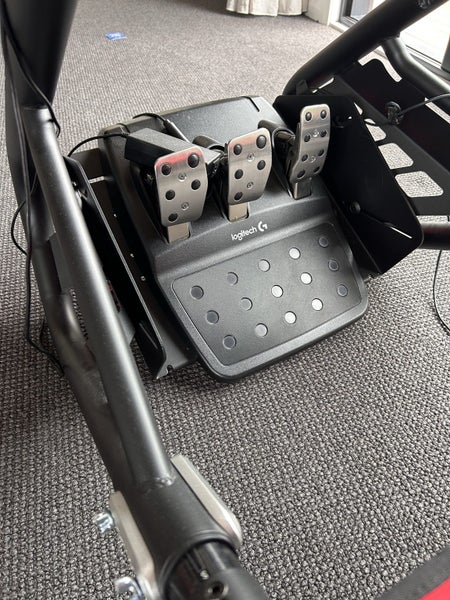 Playseat racing chair with steering wheel and pedals Carousel 2