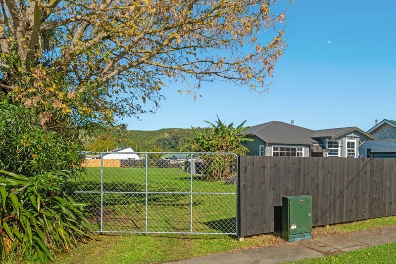 Image 2 of 9