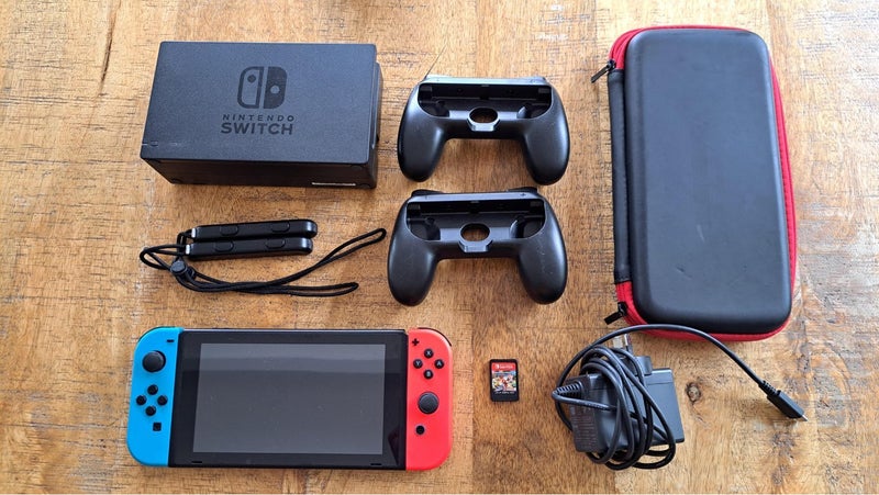 Nintendo Switch Console & MarioKart Carousel 1