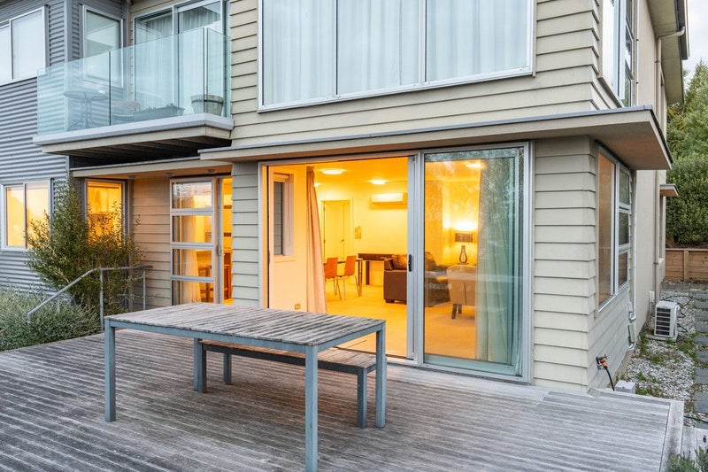 Sun & style & St Clair64008975676802113