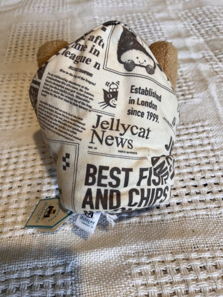Jellycat Amuseables Cosy Chips - London Exclusive - Fish & Chips Experience Carousel 3