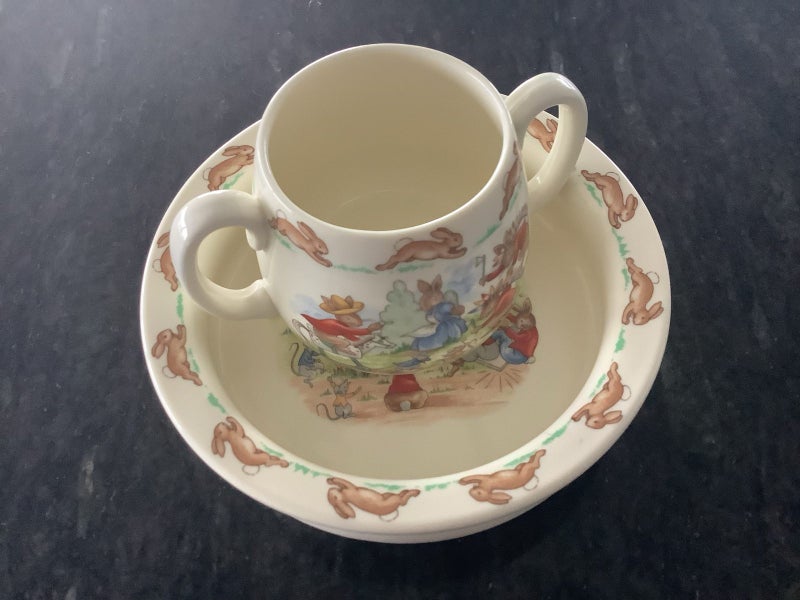 Bone china Carousel 2