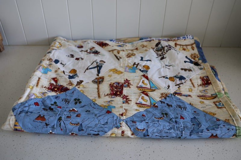 Fun Shabby Chic Kids' Vintage Theme - Great for Bed Cover, Couch Blanket, etc. Carousel 1