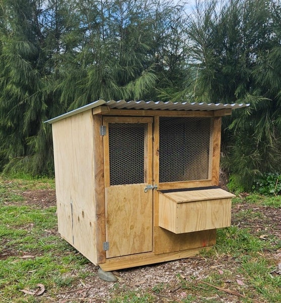 Chook Cage/ Chook House/Poultry House Carousel 1