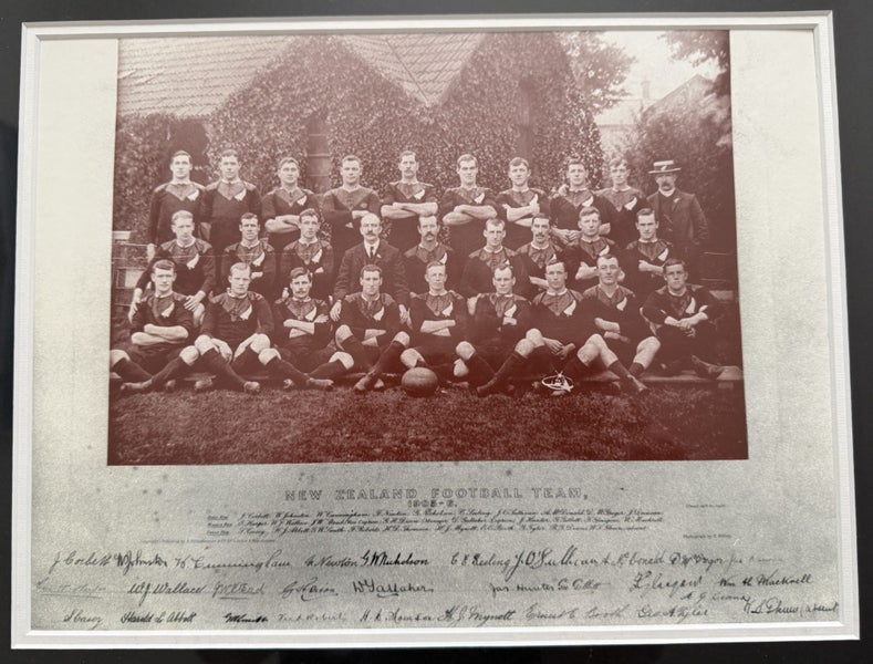 100 Year Commemorative All Blacks Jersey – Framed (287/1000)64172059753091113