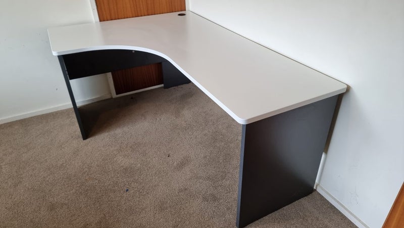 Firstline L Shape Workstation 1800x1200 Carousel 1