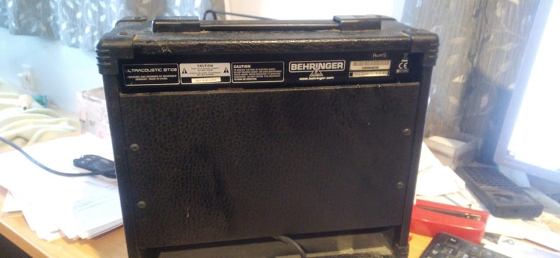 15-watt bass amplifer behringer ultrabass bt108 Carousel 1