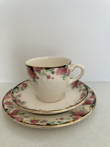 Royal Doulton part tea set - Clover design 1940s64423481334403112