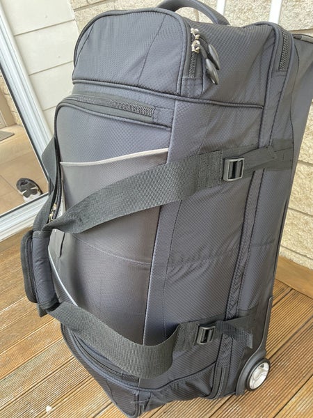 Wheeled Duffle Black Carousel 2