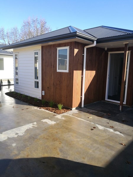 Image 1 of 20