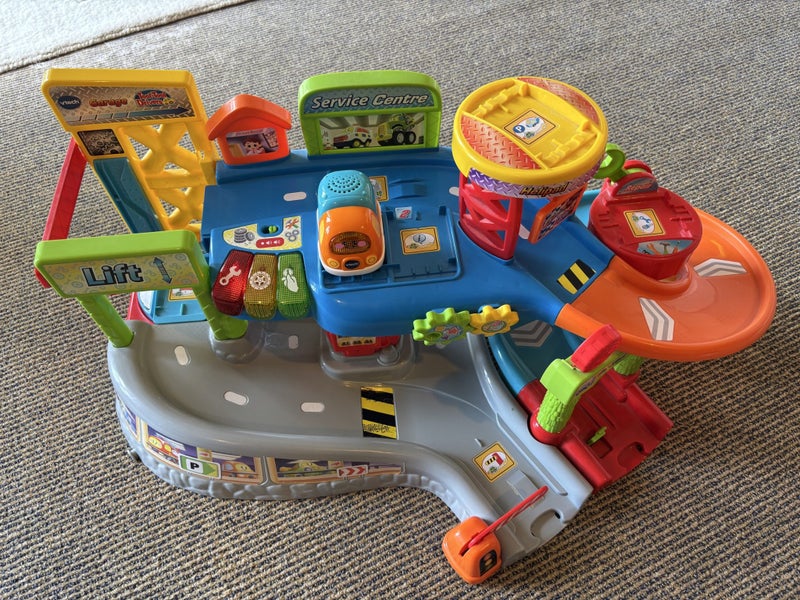 Vtech Toot Toot Drivers - Garage and Truck Carousel 1